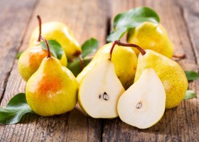 Premium Indian Pears (Pyrus) - A Grade Quality at Wholesale Rates