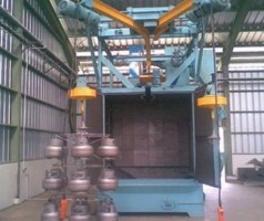 Q37 Series Double Hook Shot Blasting Machine