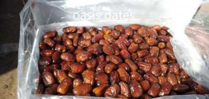 Semi dried dates