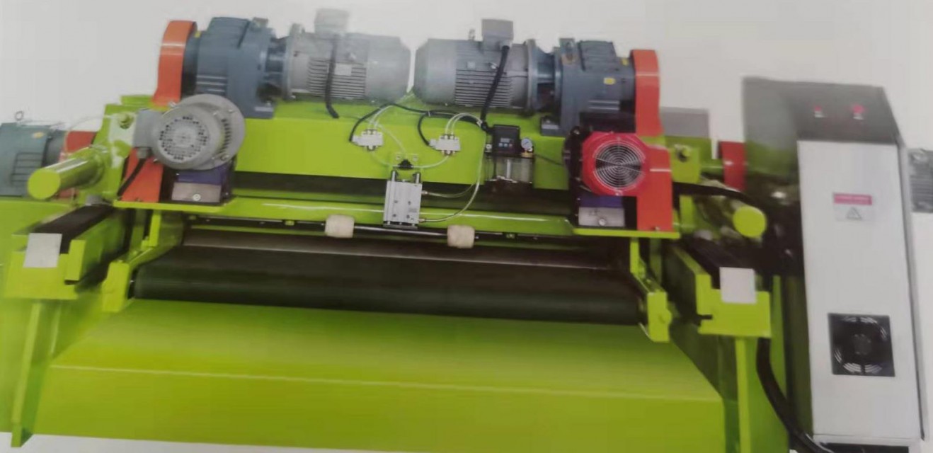 Efficient Veneer Peeling Machine for Wood Industry