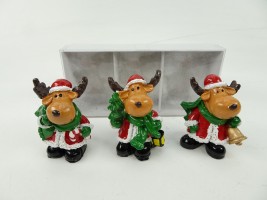 3 poly-resin deer figurine